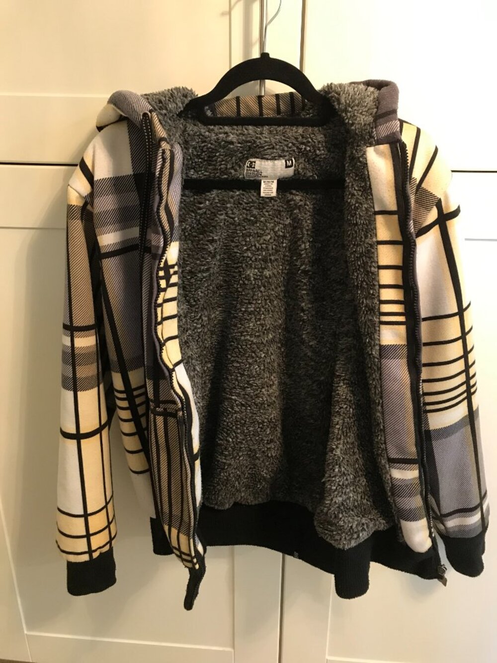 Men's winter jacket coat (Medium Size)